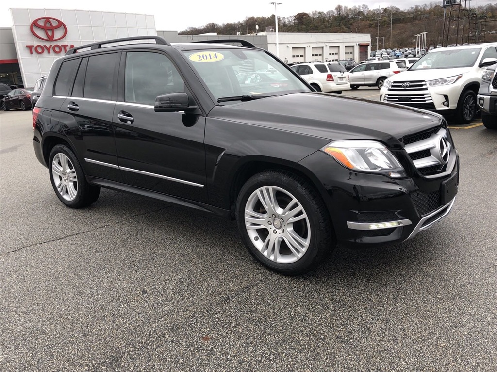 Pre Owned 2014 Mercedes Benz Glk 4d Sport Utility 4matic